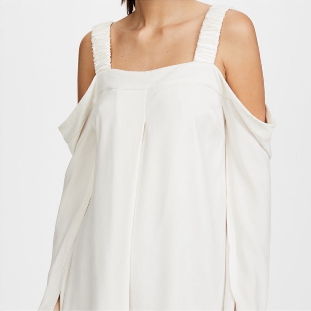 Elizabeth And James Year Cold Shoulder Top